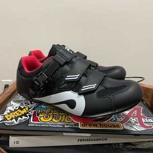 Peloton Cycling Shoes sz 42
